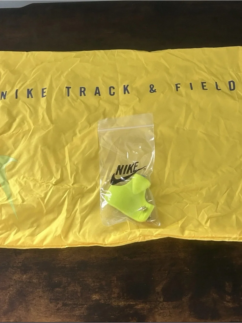 Nike JA Fly 4 Track & Field Spikes Cleats Citron Pulse Mens Size 8 DR2741-800